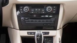 BMW X1 Facelifting - prezentacja w Monachium - konsola środkowa