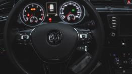 Volkswagen Touran 2.0 TDI 150 KM - galeria redakcyjna - kokpit