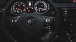 Volkswagen Touran 2.0 TDI 150 KM - galeria redakcyjna - kokpit