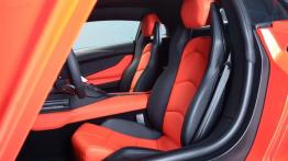 Lamborghini Aventador LP700-4 - fotel kierowcy, widok z przodu