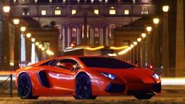 Lamborghini Aventador LP700-4 - widok z przodu