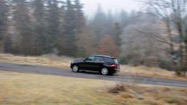 Nowy Mercedes ML350 - pierwsza jazda z dreszczykiem (film)