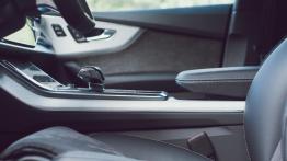 Audi Q8 50 TDI 286 KM - galeria redakcyjna (2) - widok ogólny wnętrza z przodu