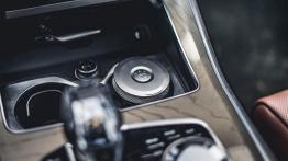 BMW X5 30d 265 KM - galeria redakcyjna - dźwignia zmiany biegów