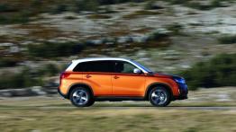 Suzuki Vitara 2015 - prawy bok