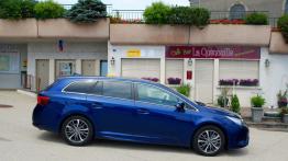 Toyota Avensis III Facelifting 2015 - galeria redakcyjna - prawy bok