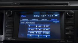 Toyota RAV4 IV Facelifting Hybrid (2016) - ekran systemu multimedialnego