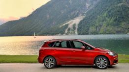 BMW 218d Active Tourer (2014) - prawy bok