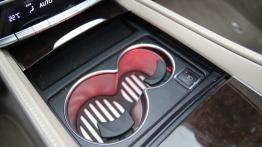 Mercedes S (W222) 350 BlueTEC L - galeria redakcyjna - schowek na kubki