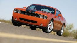 Dodge Challenger SRT8 - widok z przodu