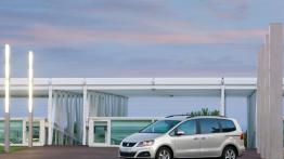 Seat Alhambra 2011 - lewy bok