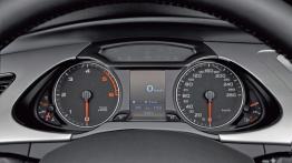 Audi A4 2007 - deska rozdzielcza