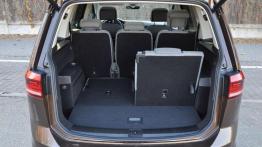 Volkswagen Touran 2.0 TDI - Solidny kawał przestrzeni