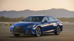 Lexus ES F Sport (2018) - widok z przodu