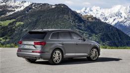 Audi Q7 II (2015) - widok z tyłu