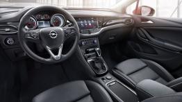 Opel Astra K Hatchback 5d (2016) - pełny panel przedni