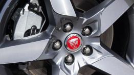 Jaguar XE 2.5t R-Sport Bluefire (2015) - koło