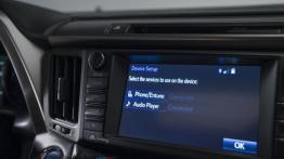Toyota RAV4 IV Facelifting Hybrid (2016) - ekran systemu multimedialnego