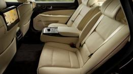 Hyundai Equus II Facelifting (2014) - tylna kanapa