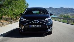 Toyota Yaris III Facelifting (2014) - widok z przodu