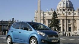 Kia Venga - prawy bok