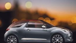 Citroen DS3 Hatchback 3D - prawy bok