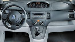Fiat Idea - pełny panel przedni