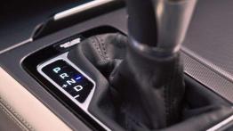 Hyundai Genesis 3.8 HTRAC vs. Lancia Thema 3.6 AWD - nie tylko Niemcy