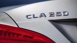 Mercedes CLA 250 Edition 1 (C117) 2012 - emblemat