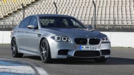 BMW M5 F10 Facelifting (2014) - widok z przodu