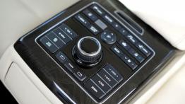 Hyundai Equus II Facelifting (2014) - inny element wnętrza z tyłu