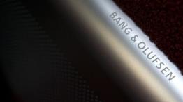 Aston Martin DB9 Facelifting Volante - głośnik w drzwiach przednich