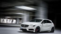 Mercedes A45 AMG (2013) - widok z przodu