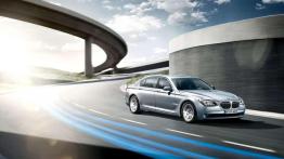 Przegląd rynku hybryd i samochodów elektrycznych