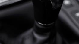 Jaguar F-Type S Manual Coupe (2016) - dźwignia zmiany biegów