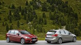 BMW 218d Active Tourer (2014) - prawy bok