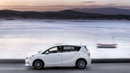 Toyota Verso Facelifting - lewy bok