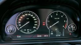 BMW Seria 5 F11 - prędkościomierz