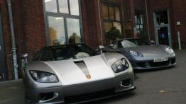 Koenigsegg CCR Edo Competition - przód - reflektory wyłączone