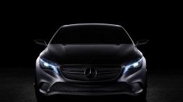 Mercedes klasa A Concept - przód - reflektory włączone