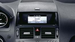 Mercedes Klasa C 2007 - konsola środkowa