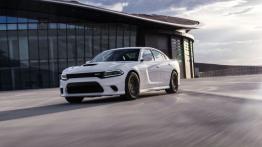 Dodge Charger SRT Hellcat (2015) - widok z przodu