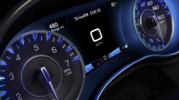 Chrysler 300C Platinum 2015 - komputer pokładowy