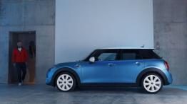 Mini Cooper S 2014 - wersja 5-drzwiowa - lewy bok