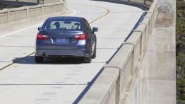 Subaru Legacy VI (2015) - widok z tyłu