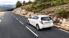 Toyota Verso Facelifting - widok z tyłu