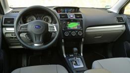 Subaru Forester IV - wersja europejska - pełny panel przedni