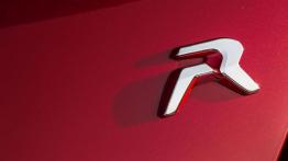 Peugeot RCZ R (2013) - emblemat