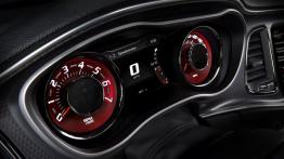 Dodge Challenger SRT Hellcat (2015) - zestaw wskaźników