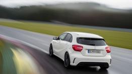 Mercedes A45 AMG (2013) - widok z tyłu